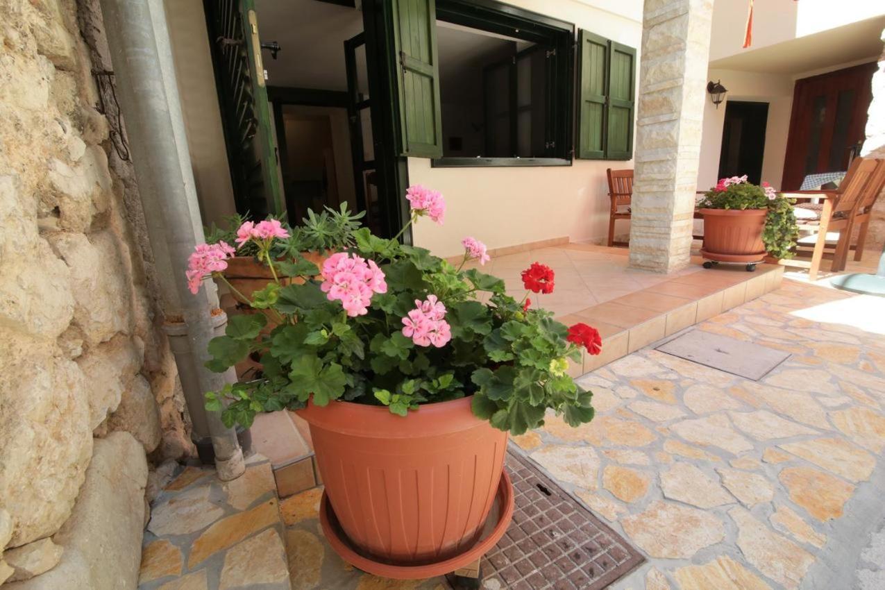 Holiday House Ljubica Tisno Extérieur photo